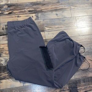 Sports Illustrated Dark gray activewear pants size XL
